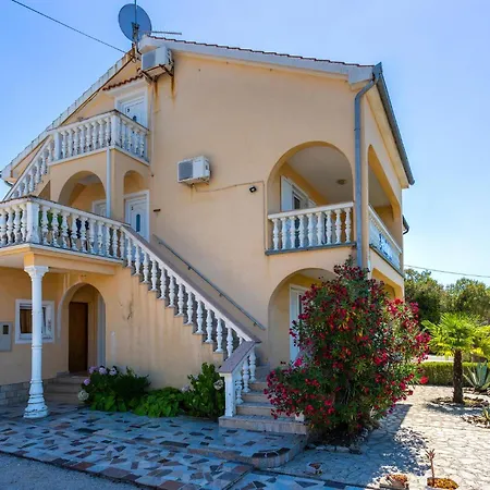 In With Wifi Apartment *